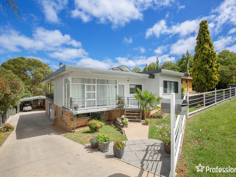 64 Jessie Street, Armidale, NSW 2350 House for Sale
