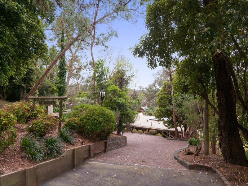 121 Edinburgh Road, Lilydale, Vic 3140 Property Details