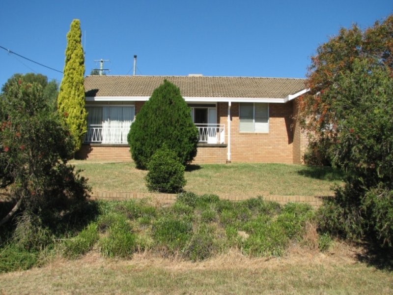 14 Canowindra Street, Canowindra, NSW 2804