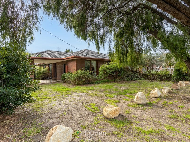 82 Russell Street, Tootgarook, Vic 3941 Property Details