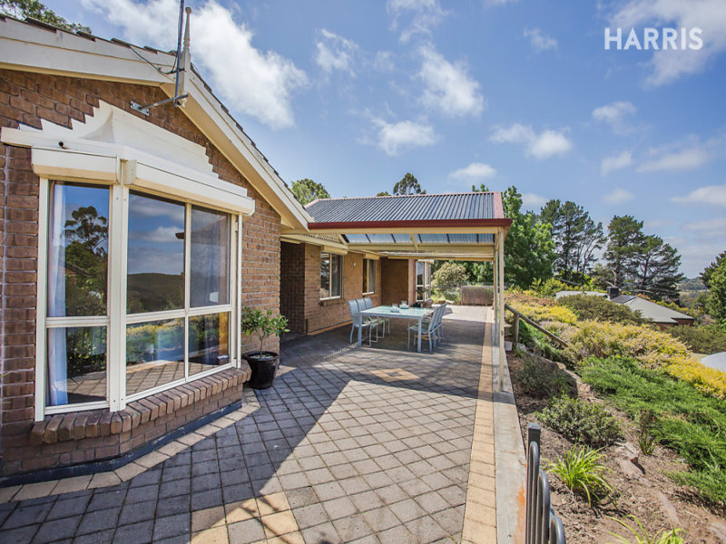 1 Bradshaw Avenue, Crafers, SA 5152 Property Details