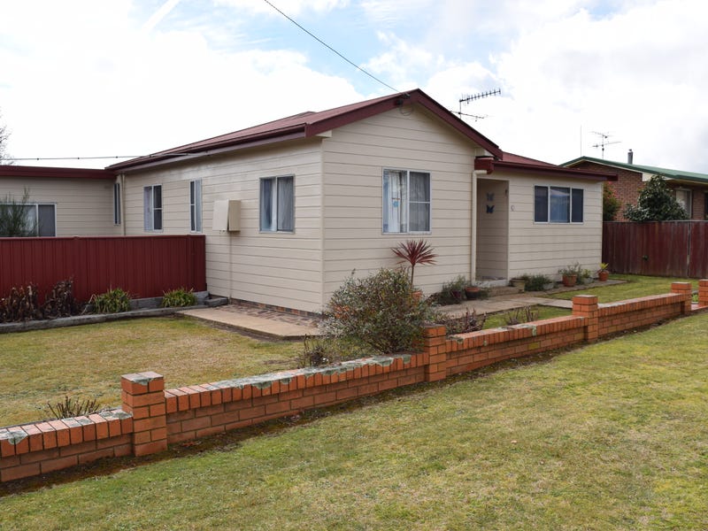 19 O'Donnell Ave, Guyra, NSW 2365 House for Sale