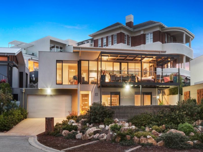 16 Mills Beach Close, Mornington, VIC 3931 16 Mills Beach Close, Mornington, VIC 3931