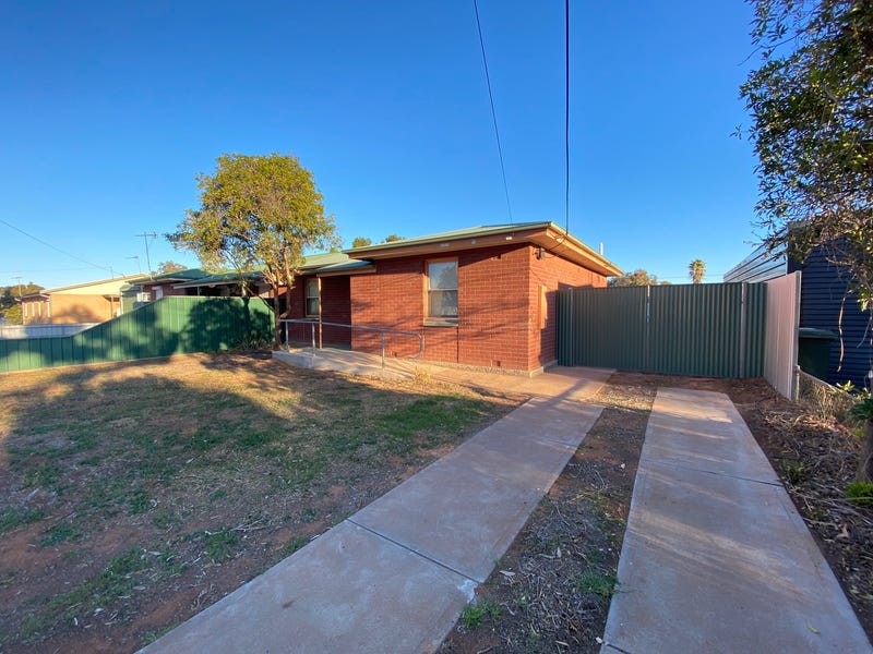 15 Bevan Cres, Whyalla Stuart, SA 5608