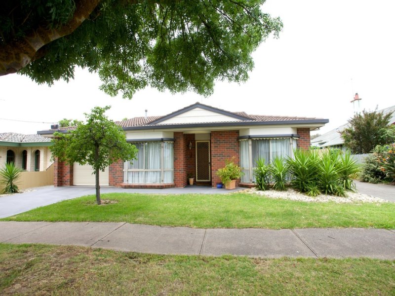 1/8 Dooen Road, Horsham, Vic 3400 Property Details