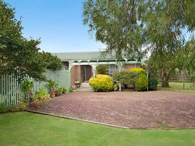 3 Deanswood Drive, Somerville, Vic 3912 Property Details