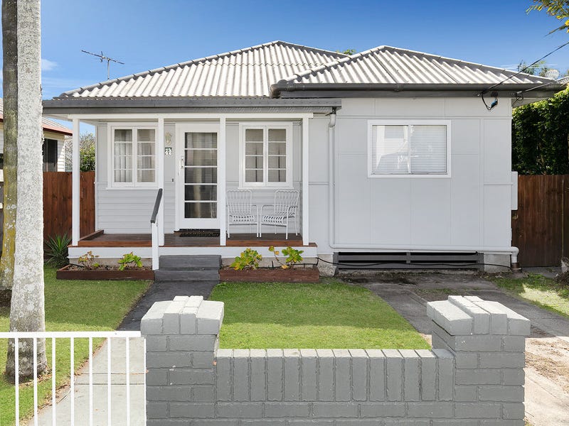 42 Donkin Street, Scarborough, QLD 4020