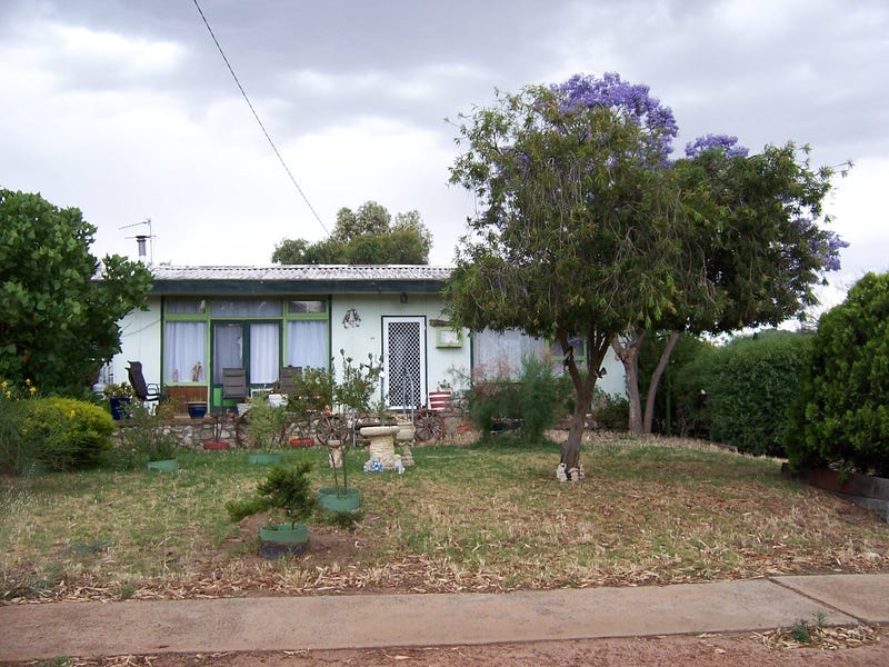 66 Absolon Street, Dumbleyung, WA 6350