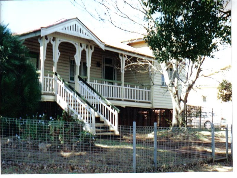 676 Ruthven Street, South Toowoomba, QLD 4350