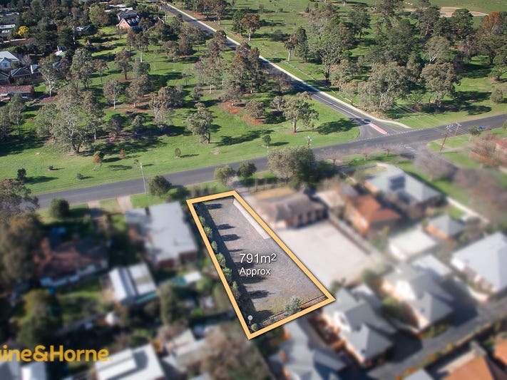 72 Jackson Street, Sunbury, VIC 3429