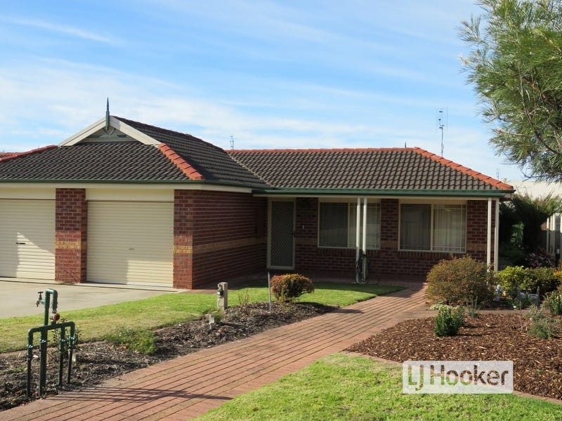Villa 11/15 Canal Road, Paynesville, Vic 3880 Property Details