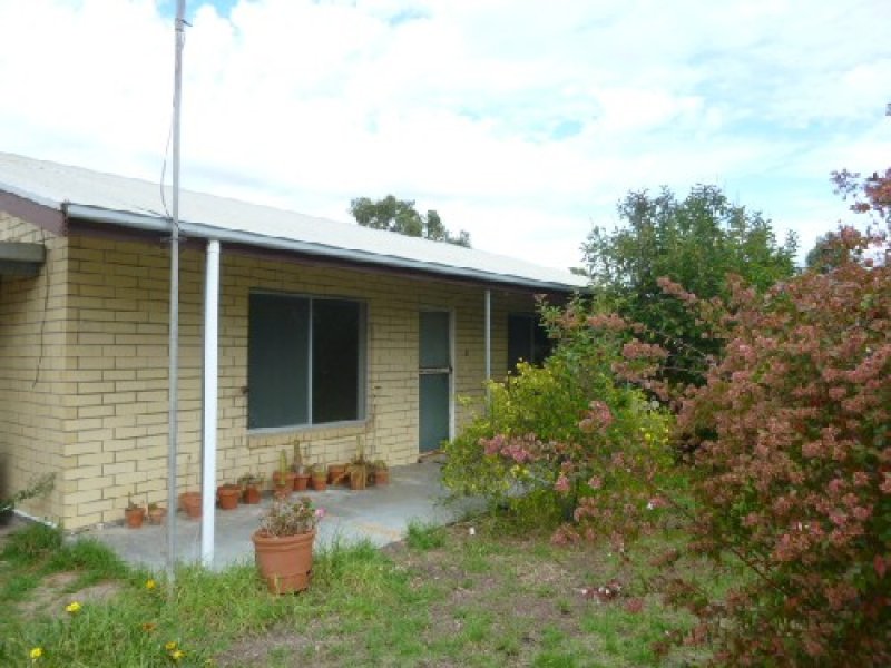 10 Edward Street, Meningie, SA 5264 Property Details