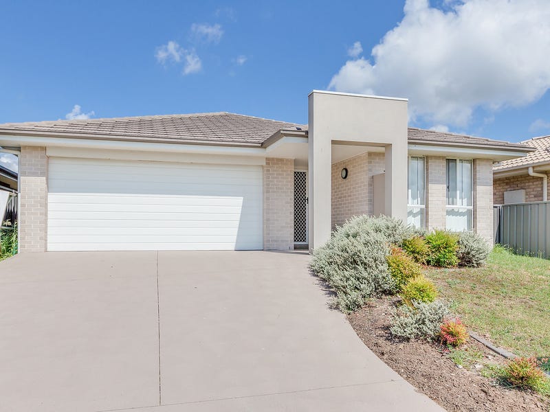 8 Sellers Avenue, Rutherford, NSW 2320 Property Details