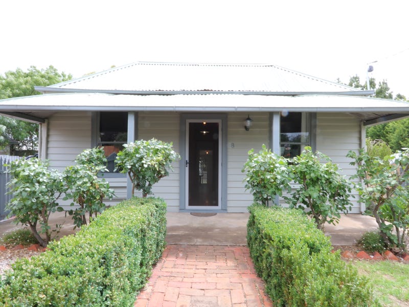 8 Kars Street, Maryborough, VIC 3465