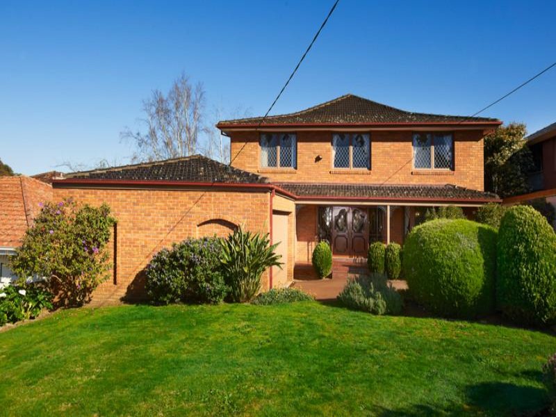 10 Pleasant Avenue, Doncaster, VIC 3108