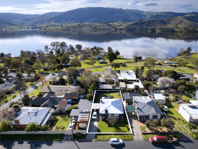 15 JILLICO AVENUE, Tallangatta, Vic 3700 House for Sale