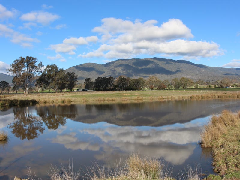 1027 Taggertythornton Road, Thornton, VIC 3712