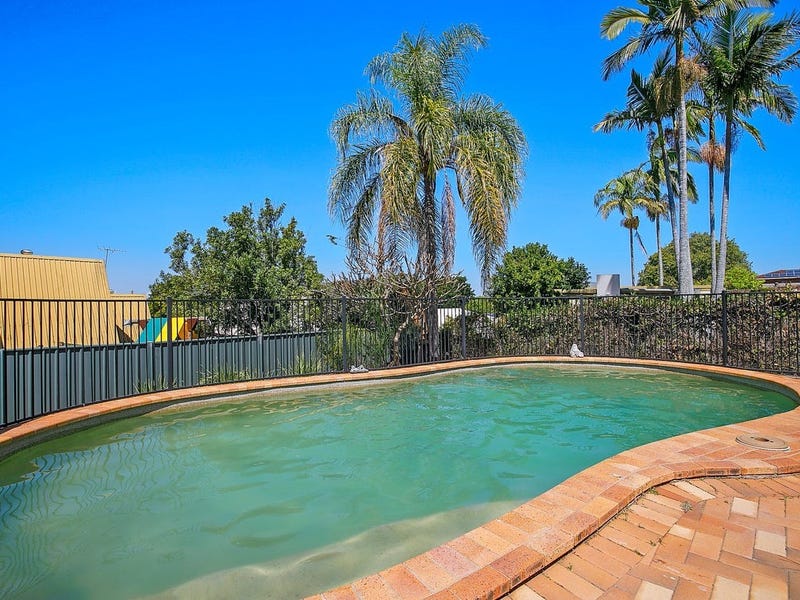 10 Dimboola Street, Bridgeman Downs, QLD 4035