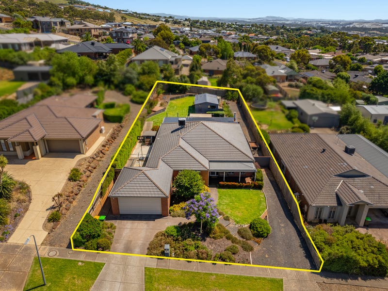 182 Grey Street, Darley, Vic 3340 Property Details