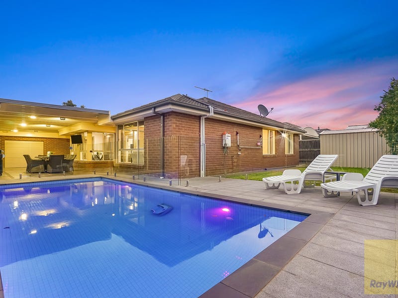 7 Chelsea Court, Burnside Heights, VIC 3023