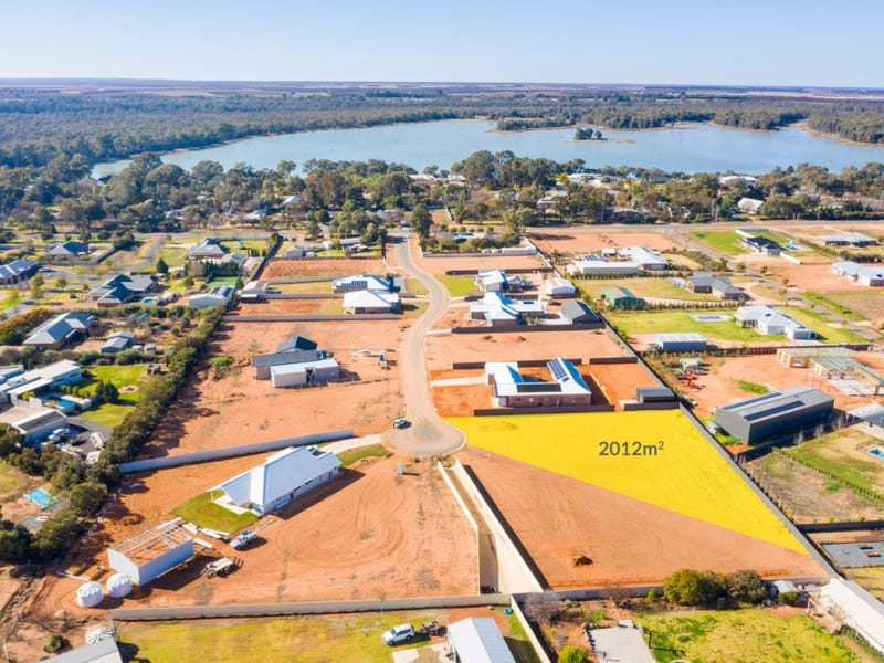 6 St Michaels Close, Nichols Point, VIC 3501