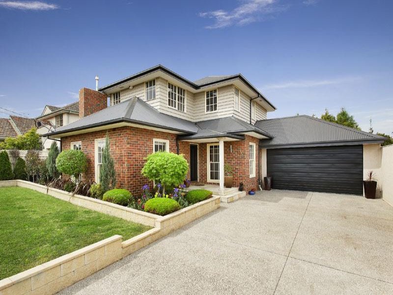 12 Carnarvon Road, Strathmore, VIC 3041