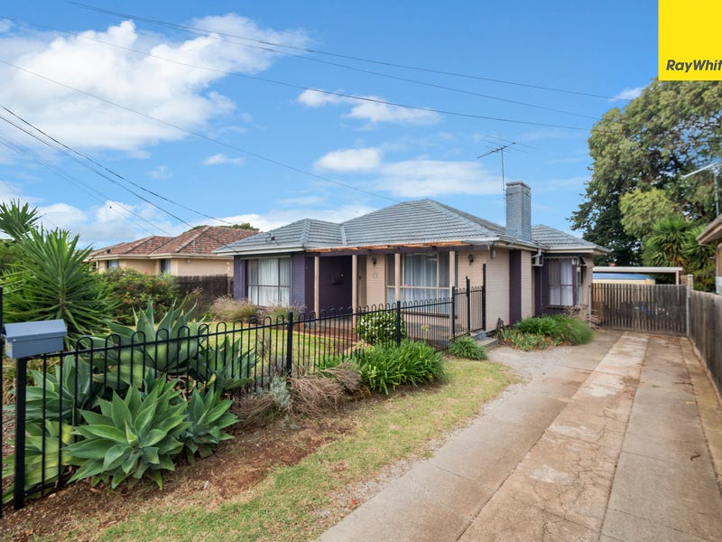 219 Centenary Avenue, Melton, Vic 3337