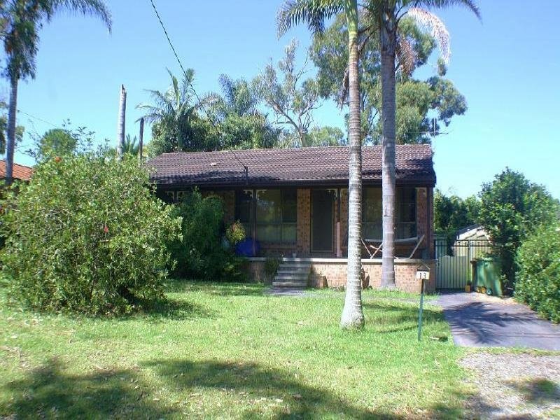 13 Tarwhine Avenue, Chain Valley Bay, NSW 2259