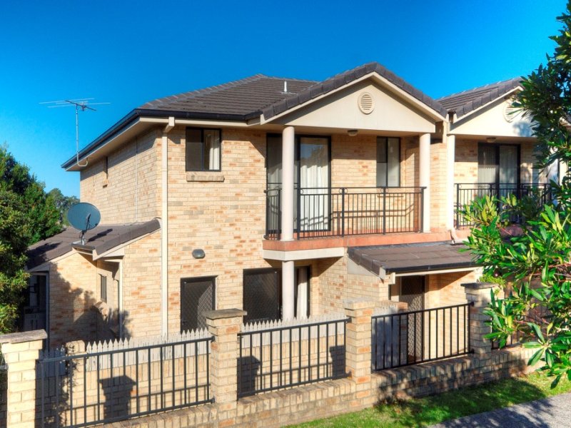 2/4448 Russell Street, Woonona, NSW 2517 Property Details