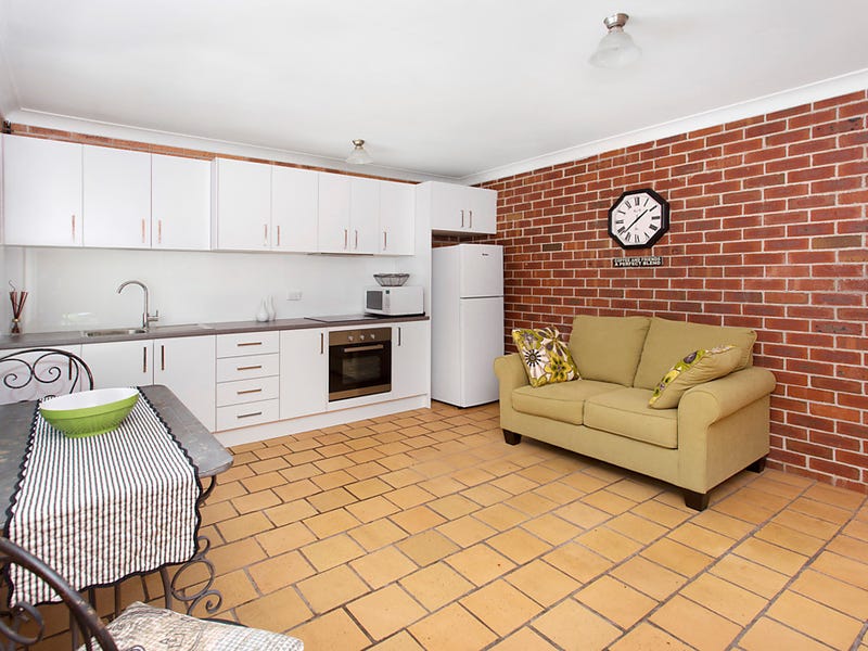 2/21 Monteith Street, Cringila, NSW 2502