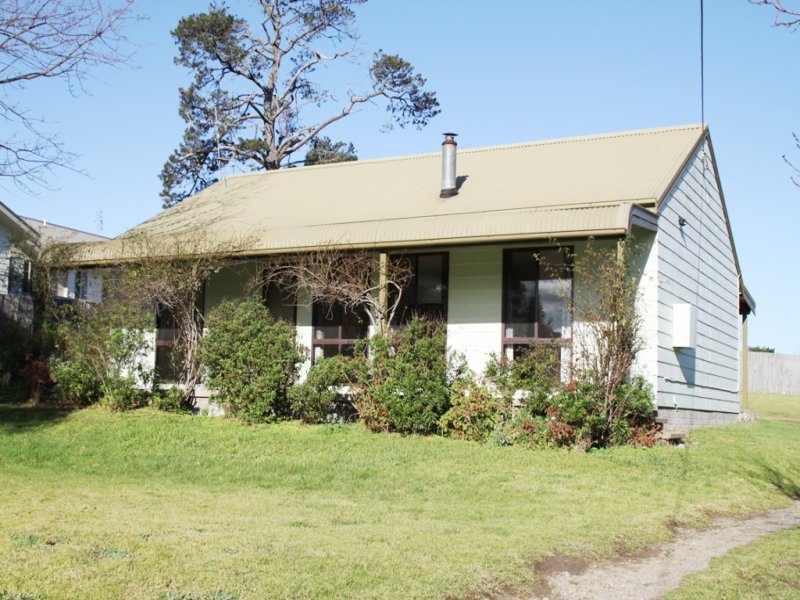 17 Bank Street, Cobargo, NSW 2550 Property Details