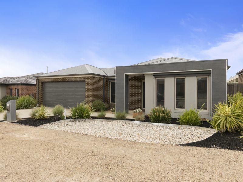 11 College Square, Bacchus Marsh, VIC 3340