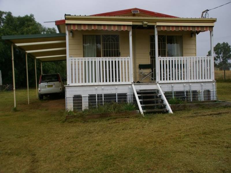 31 Crescent Street, Koorawatha, NSW 2807