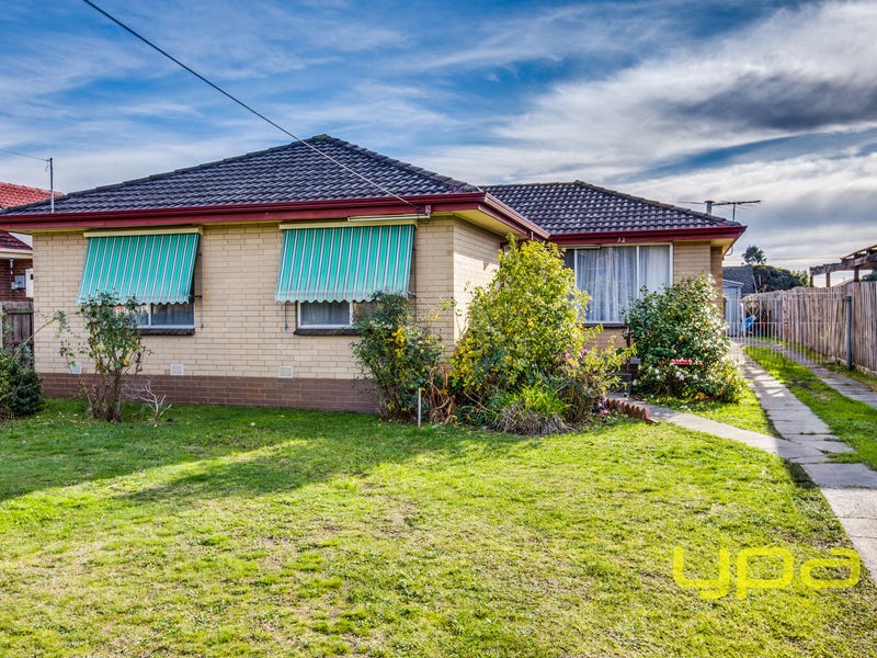 32 Alma Street, Craigieburn, Vic 3064 House for Sale