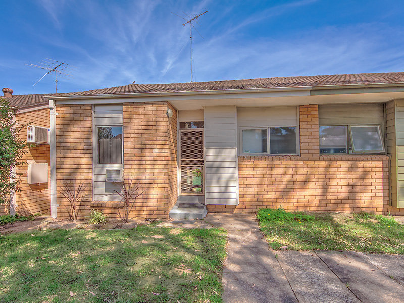 7 Green Lane, Bradbury, NSW 2560