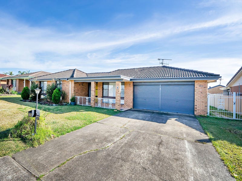 5 Bushland Drive, Taree, NSW 2430