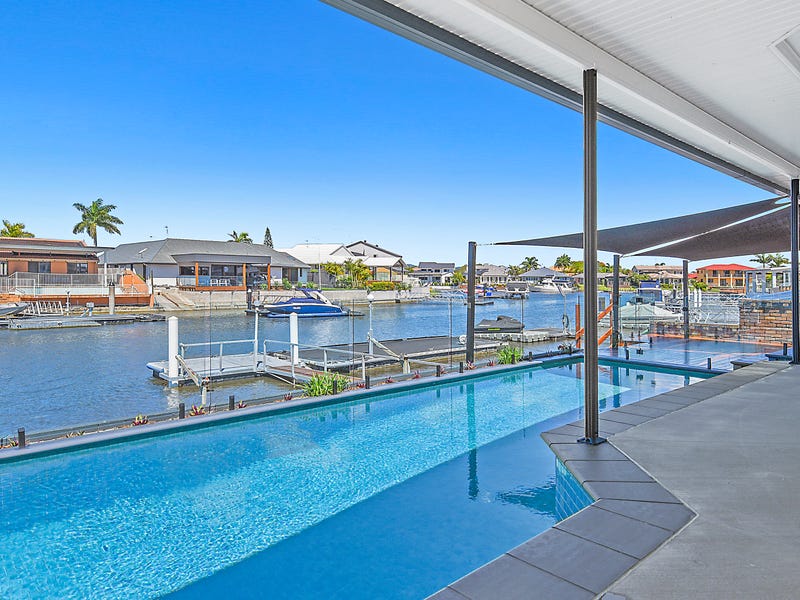 32 Seaspray Street, Paradise Point, QLD 4216