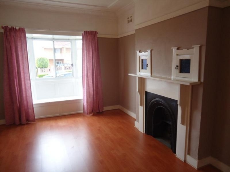 10 Mooney Avenue, Earlwood, NSW 2206