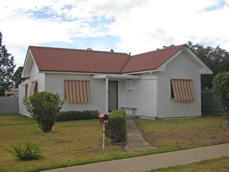 475 Kotthoff Street, Lavington, NSW 2641 Property Details