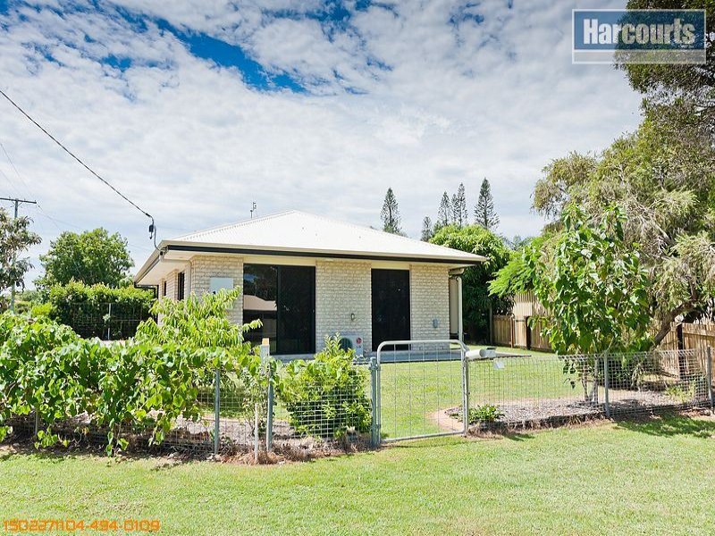 17 Carlton Street, Point Vernon, QLD 4655