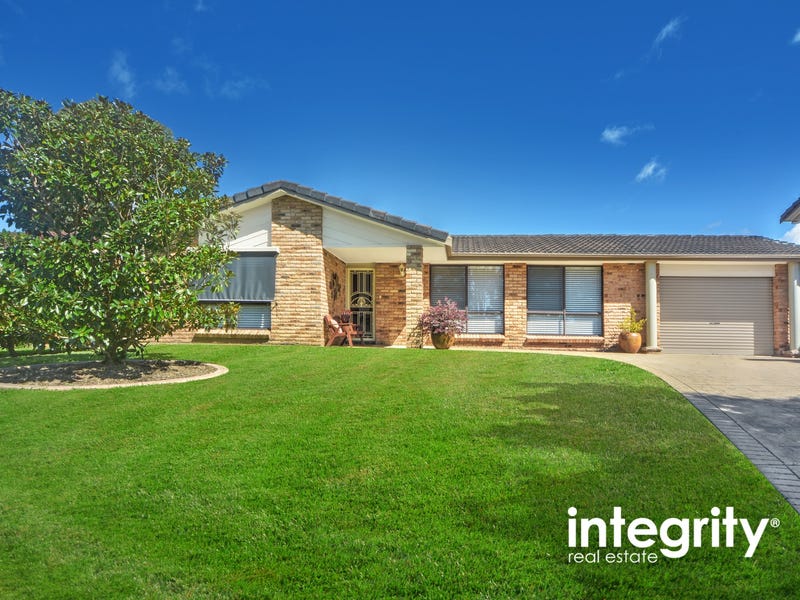 81 Lyndhurst Drive Bomaderry Nsw 2541 Property Details