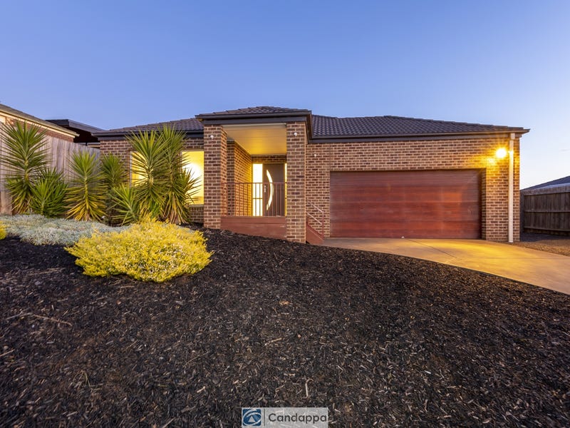 63 Cook Street, Drouin, Vic 3818 House for Sale