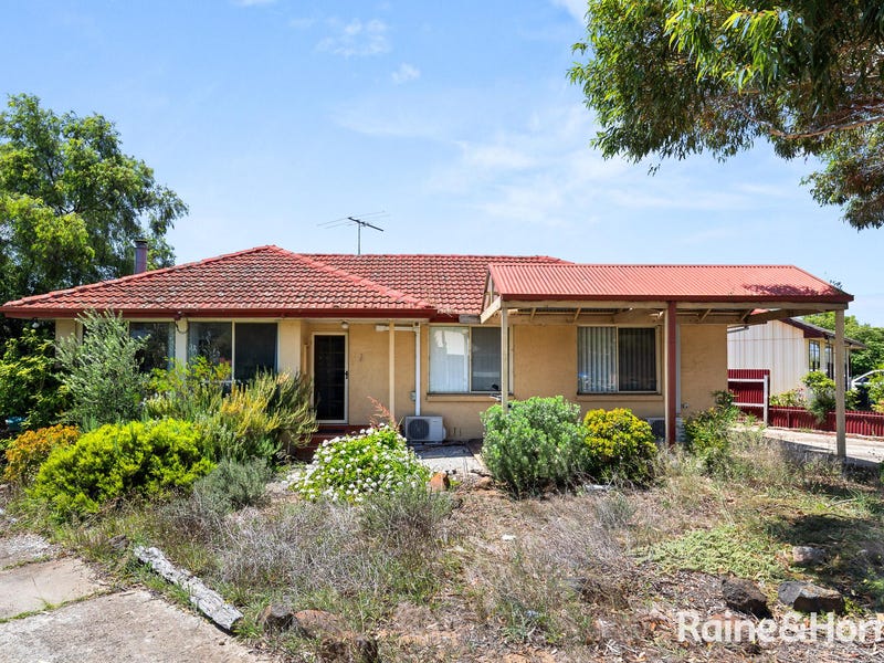 Houses for Sale in Werribee, VIC 3030 Pg. 3