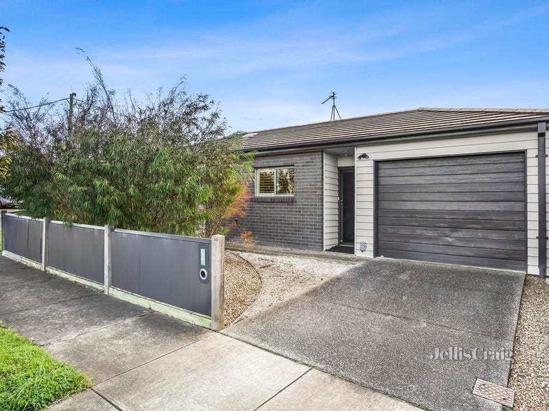 100 Settlement Road, Belmont, Vic 3216 House for Sale