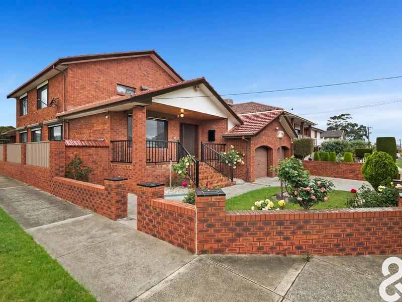 40 Stonehaven Drive, Thomastown, Vic 3074 Property Details