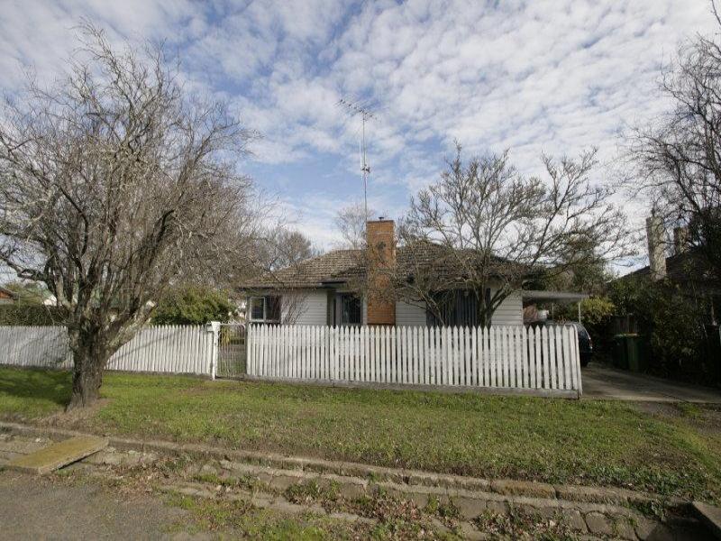 25 Powlett Street, Vic 3444 Property Details