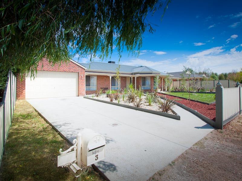 3 Shaw Drive, Romsey, VIC 3434