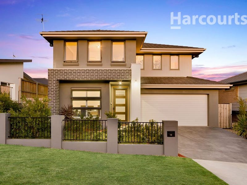 19 University Drive, Campbelltown, NSW 2560
