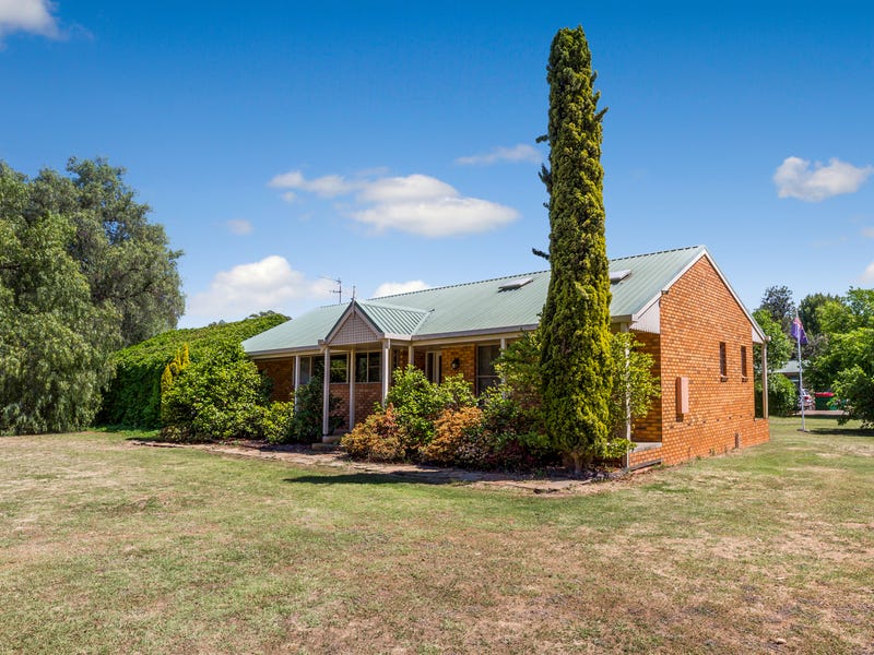 1 Ironstone Road, Epsom, Vic 3551 Property Details