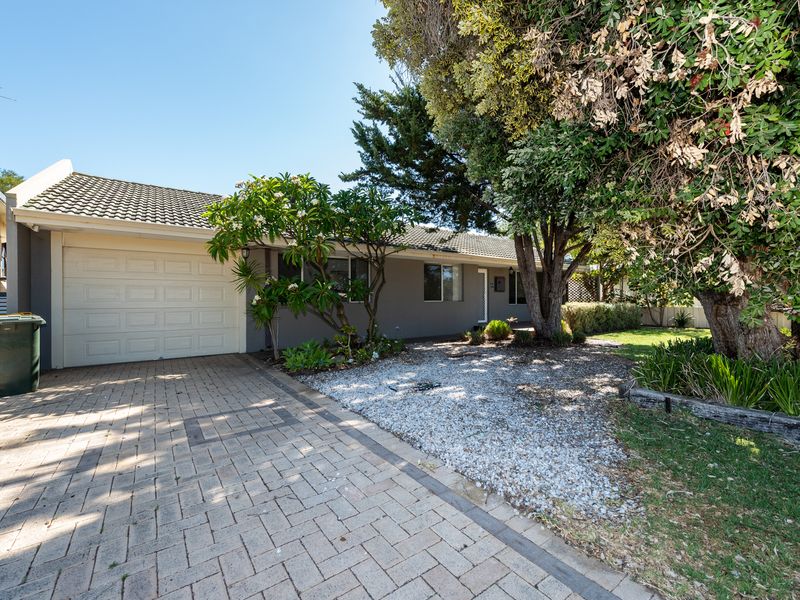 63 Leighton Road, Halls Head, WA 6210